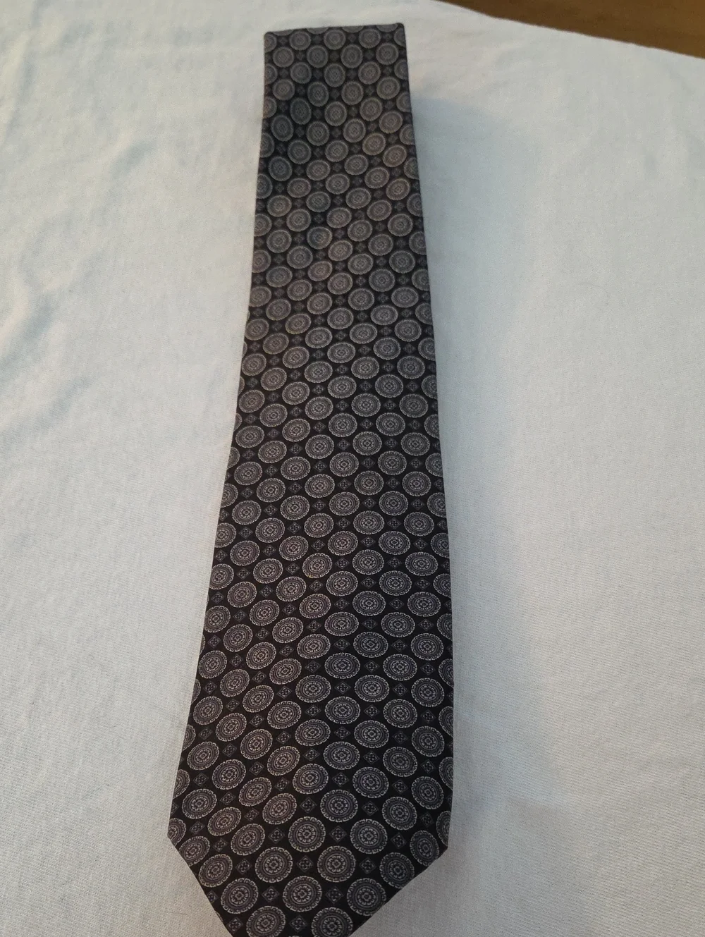 Oscar de la Renta Black Silk Tie with Gray Medallion Circles